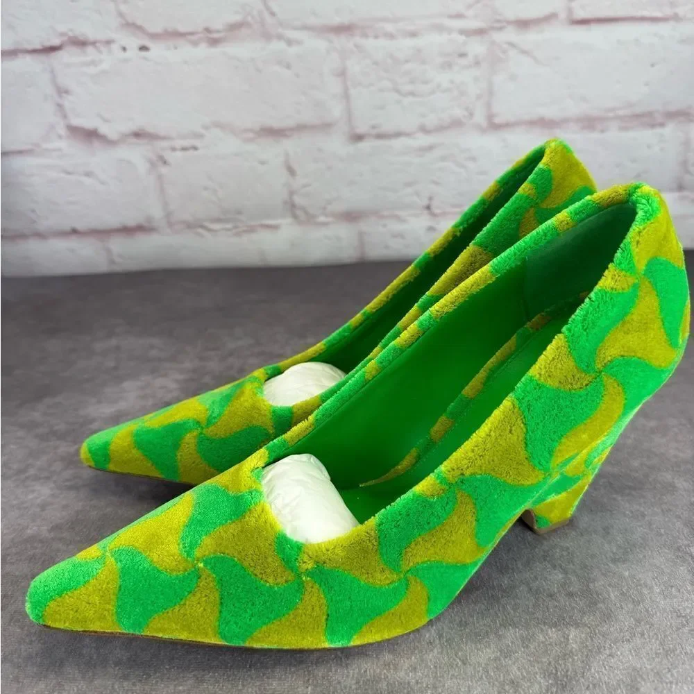 Rare Bottega Veneta Resort ‘22 Carpet Wavy Triangle Point Pumps NIB 39 - Picture 4 of 11